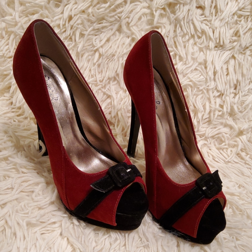 Qupid Velvet Burgundy & Black Heels Size 7½ - Picture 4 of 8